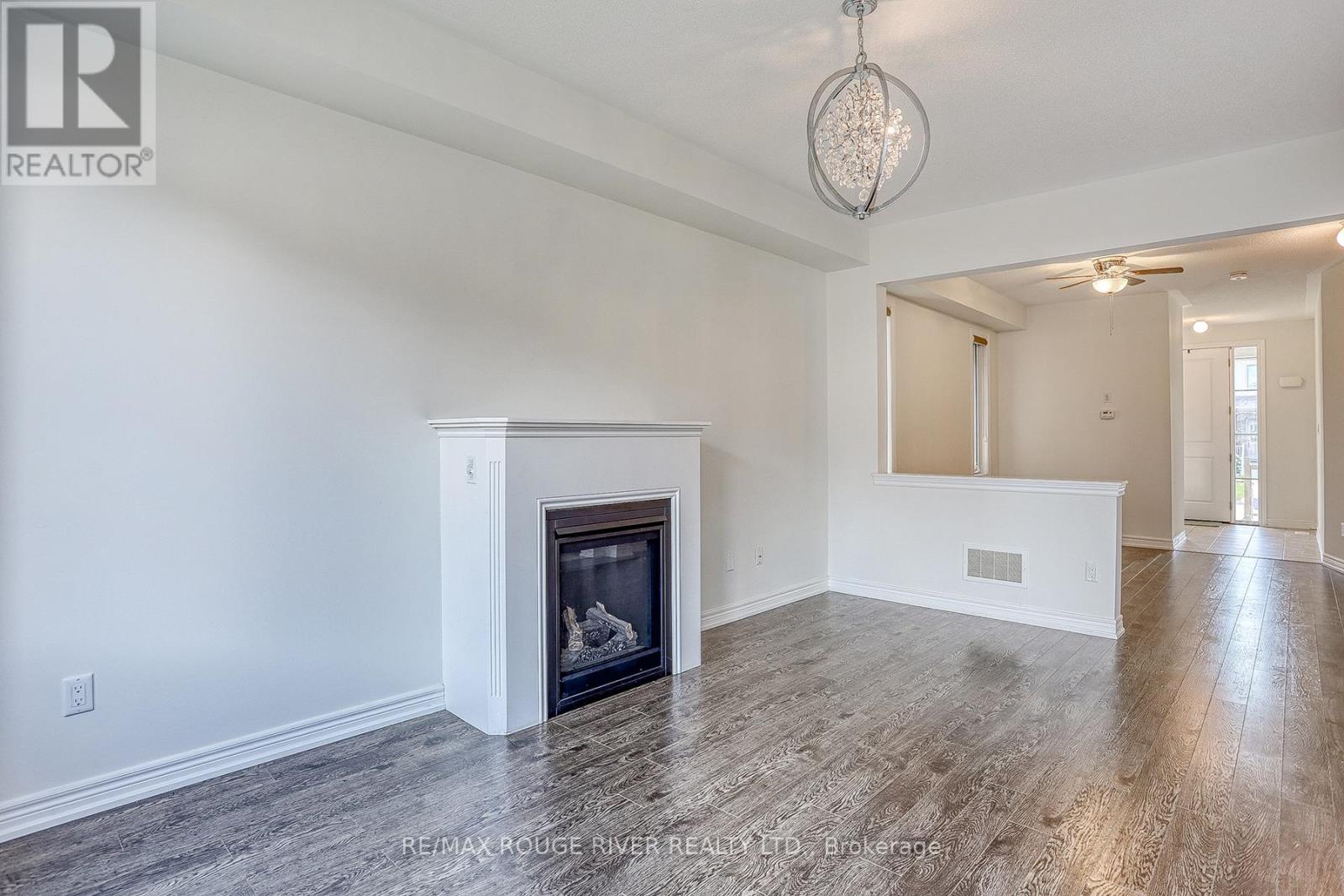 Photo 23 of 35 Thomas Bird Street, Clarington ON