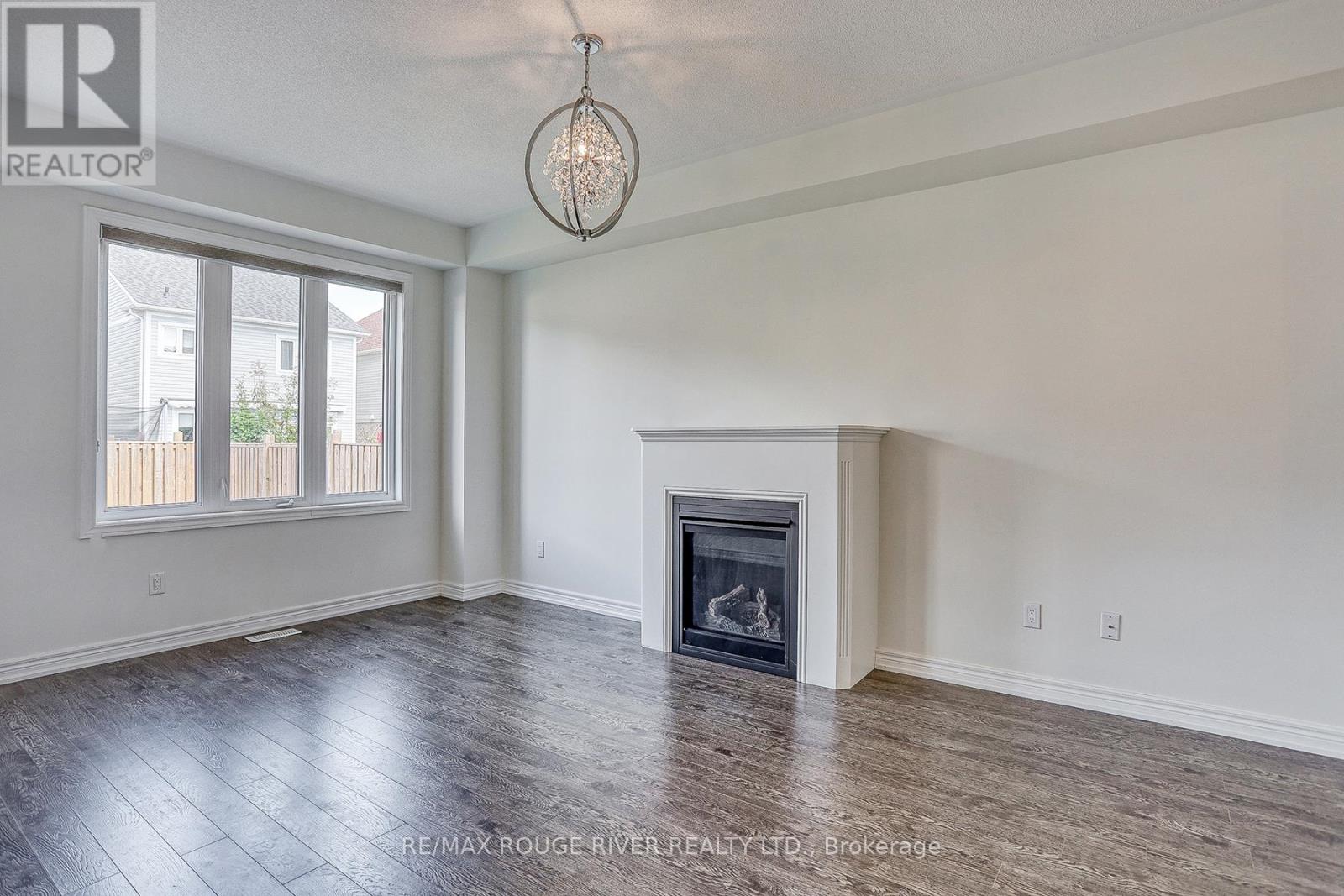 Photo 43 of 35 Thomas Bird Street, Clarington ON
