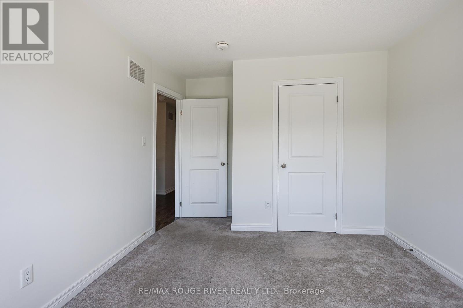 Photo 32 of 35 Thomas Bird Street, Clarington ON