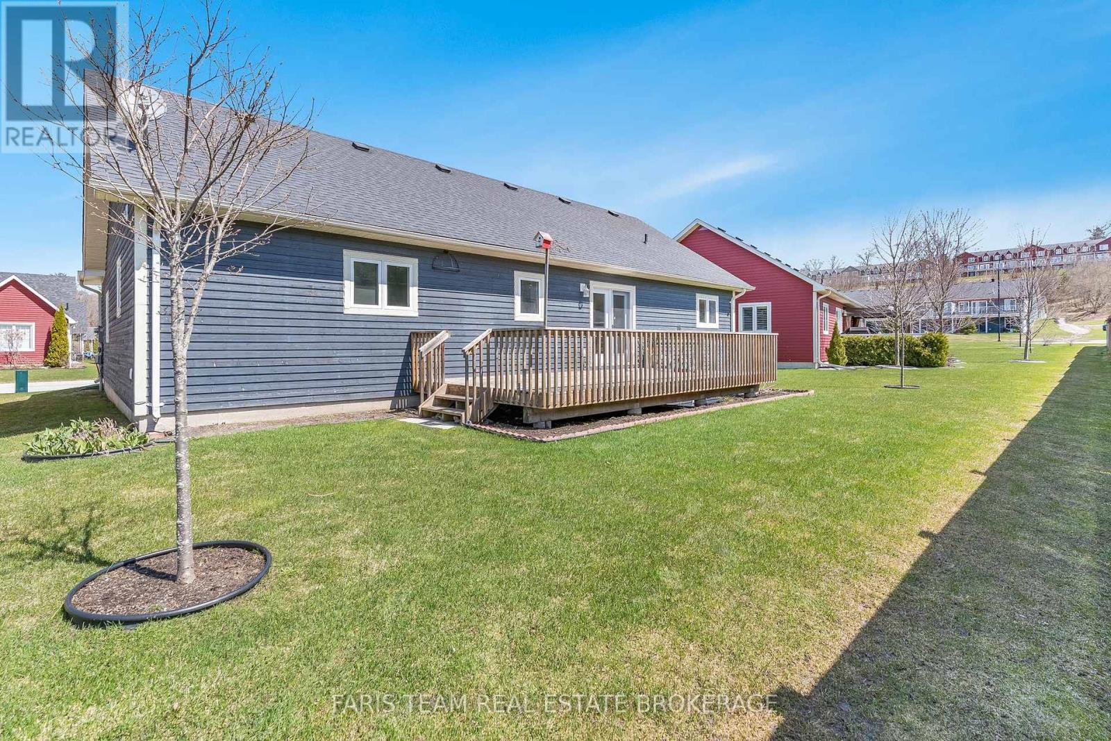 Photo 20 of 18 Grew Crescent, Penetanguishene ON