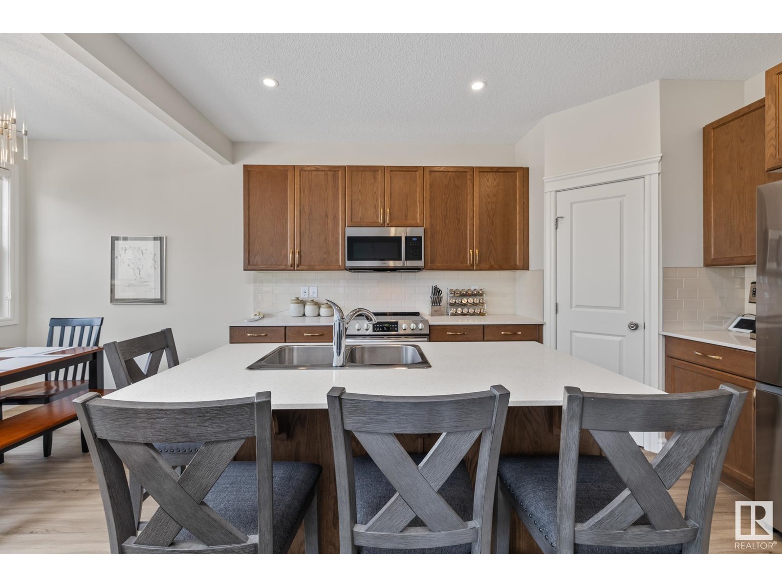 Photo 20 of 368 Edgemont Rd Nw, Edmonton AB