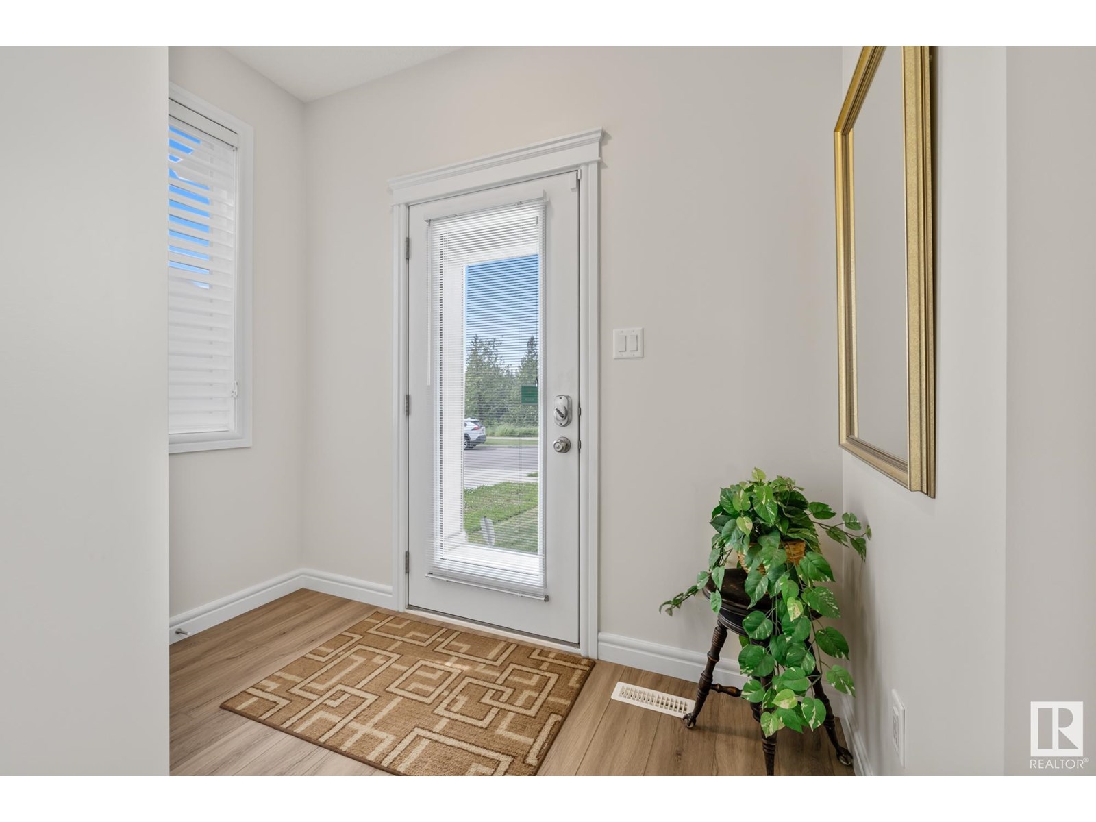 Photo 32 of 368 Edgemont Rd Nw, Edmonton AB