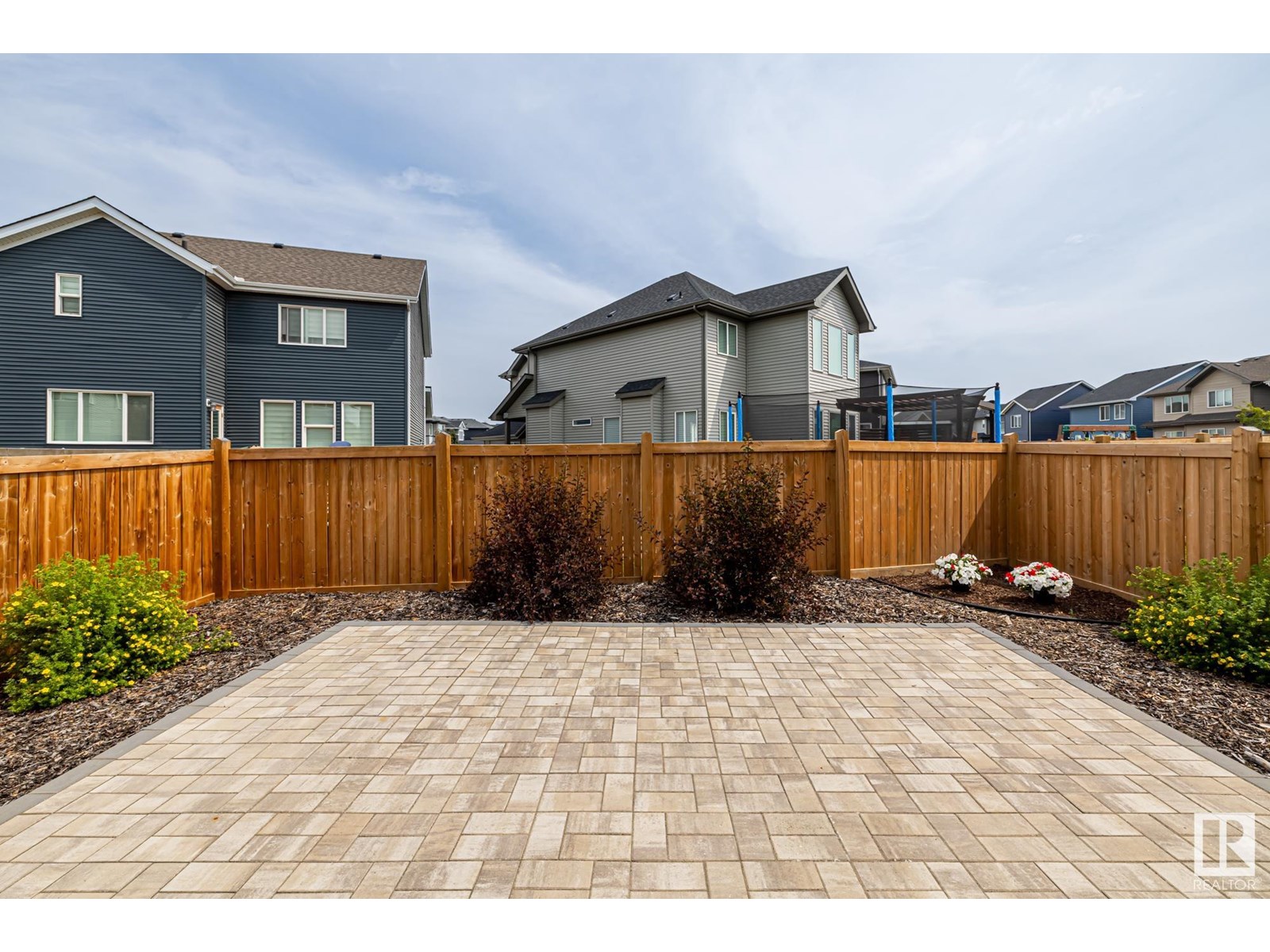 Photo 6 of 368 Edgemont Rd Nw, Edmonton AB
