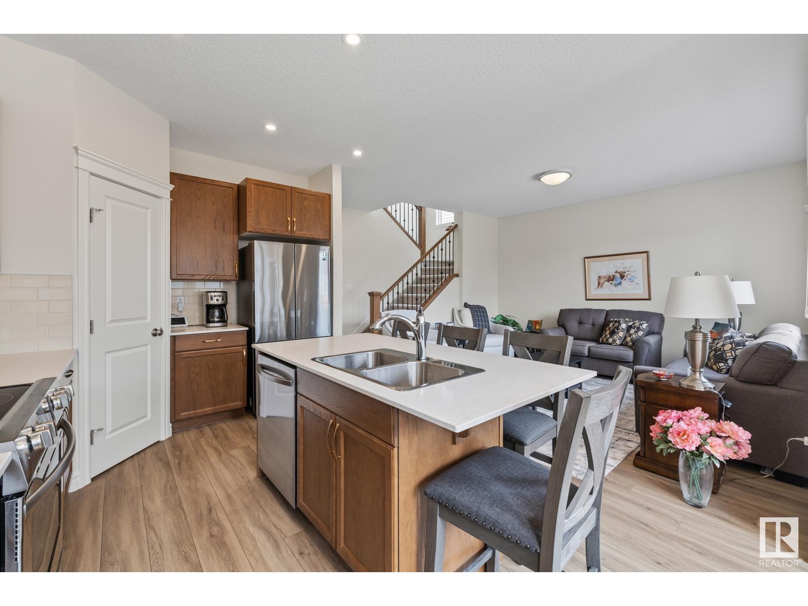 Photo 22 of 368 Edgemont Rd Nw, Edmonton AB