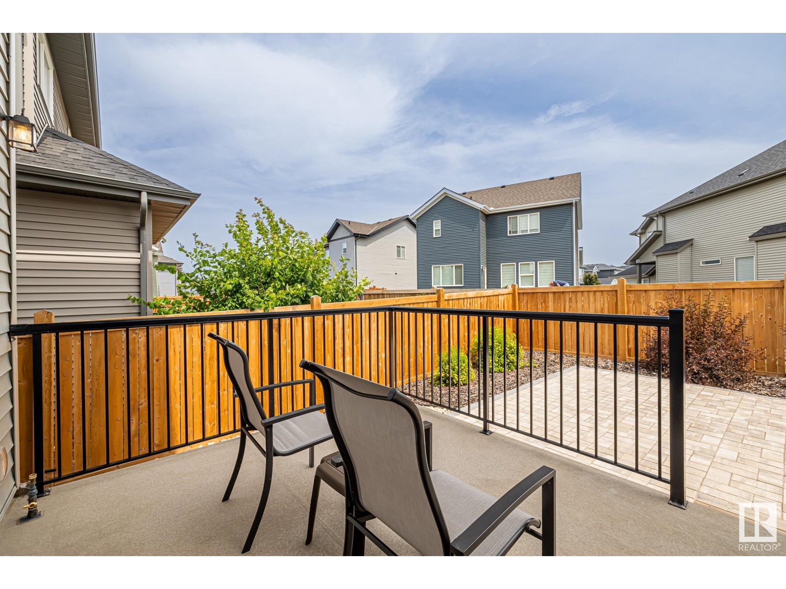 Photo 8 of 368 Edgemont Rd Nw, Edmonton AB