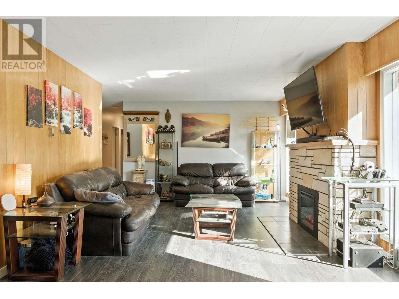 Photo 25 of 711 Western Avenue, Williams Lake BC