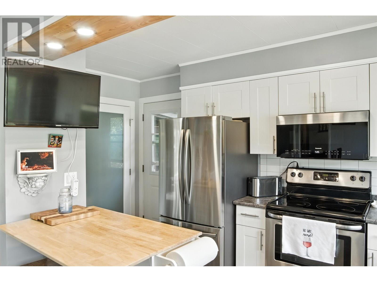 Photo 21 of 711 Western Avenue, Williams Lake BC
