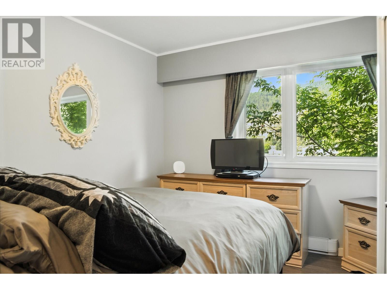 Photo 9 of 711 Western Avenue, Williams Lake BC