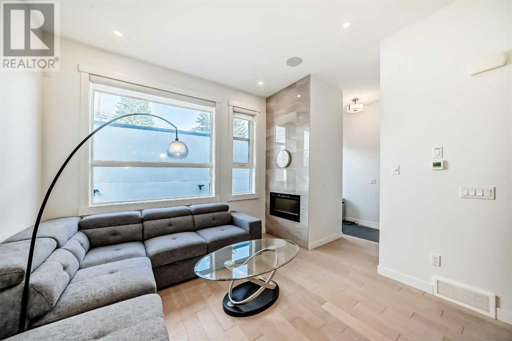 Single Family House for Sale in    Street SW Shaganappi Calgary 