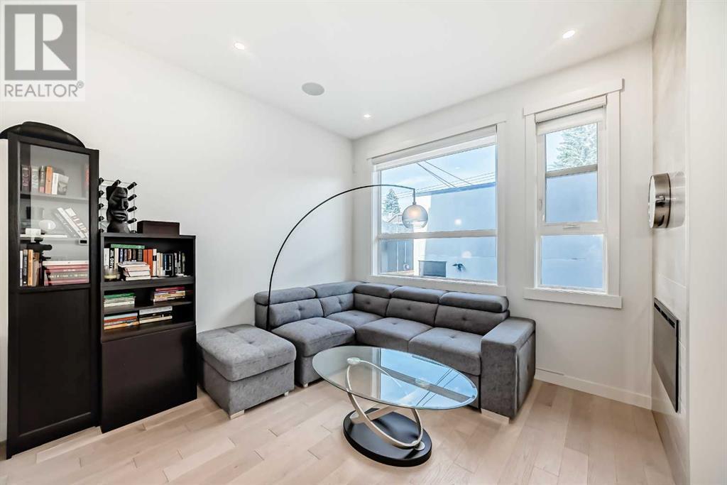 Single Family House for Sale in    Street SW Shaganappi Calgary 