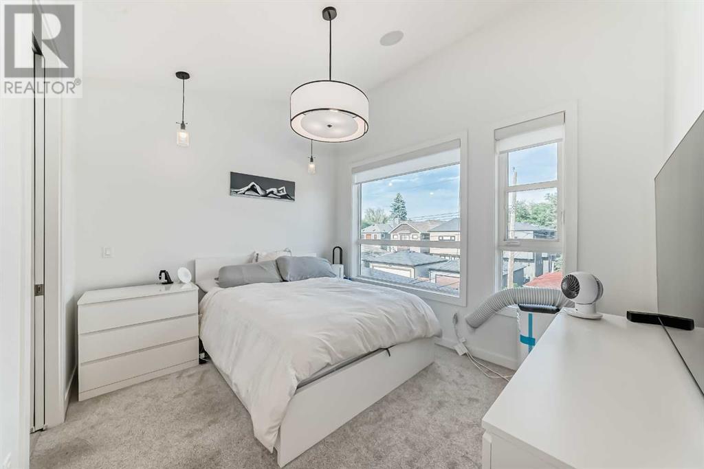 Single Family House for Sale in    Street SW Shaganappi Calgary 