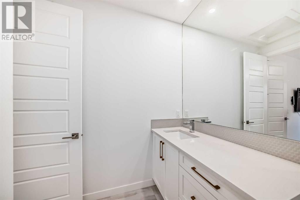 Single Family House for Sale in    Street SW Shaganappi Calgary 