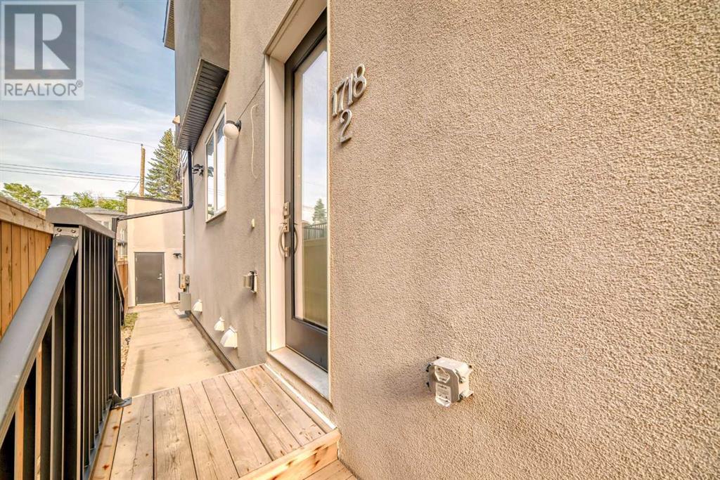 Single Family House for Sale in    Street SW Shaganappi Calgary 