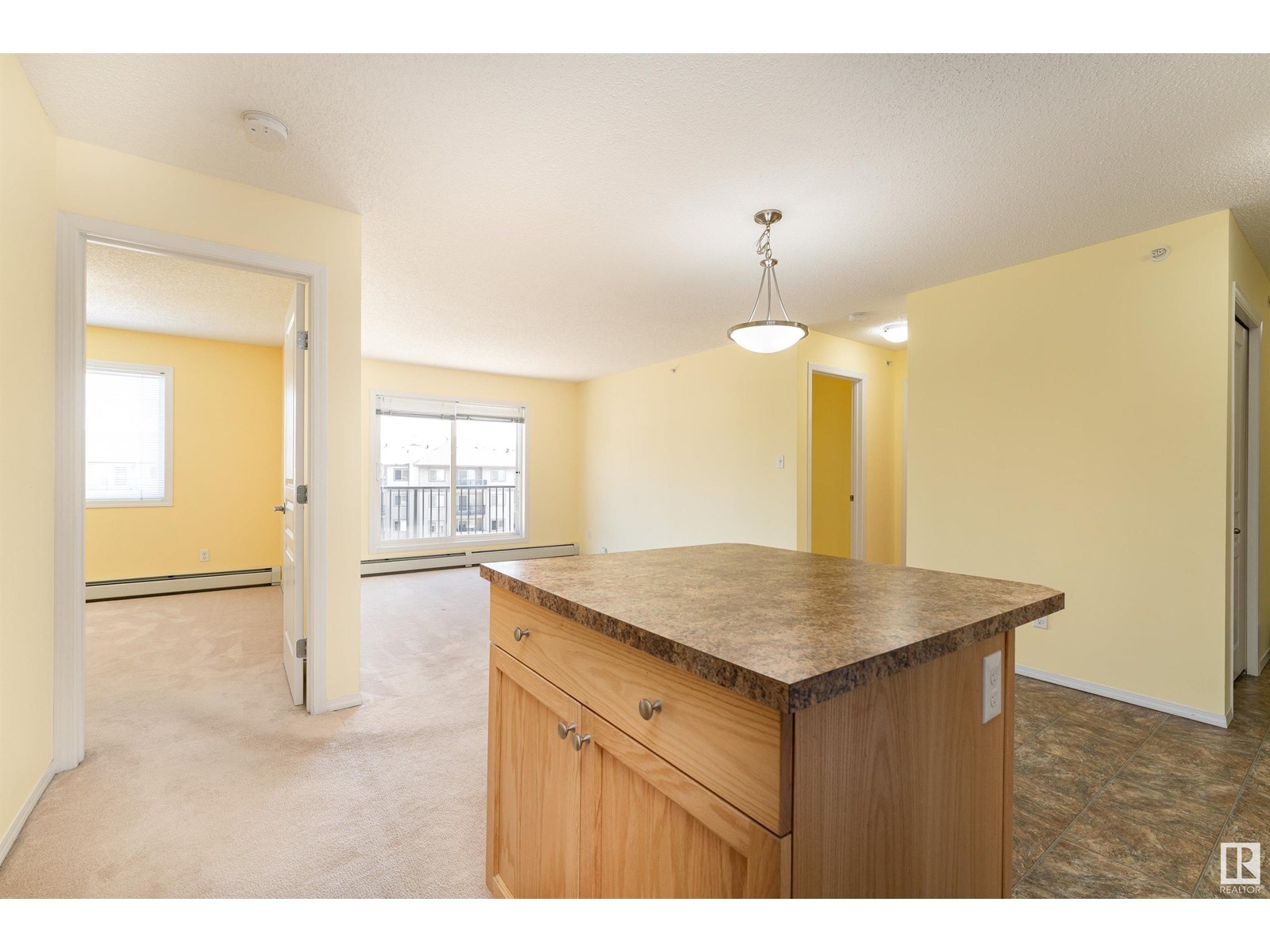 Photo 10 of 438 301 Clareview Station Dr Nw, Edmonton AB