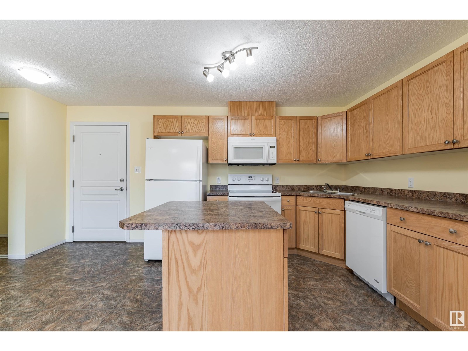 Photo 26 of 438 301 Clareview Station Dr Nw, Edmonton AB
