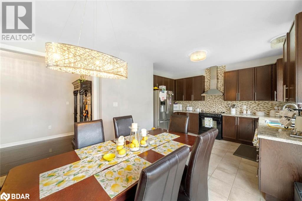 Photo 11 of 1426 Kellough Street, Innisfil ON