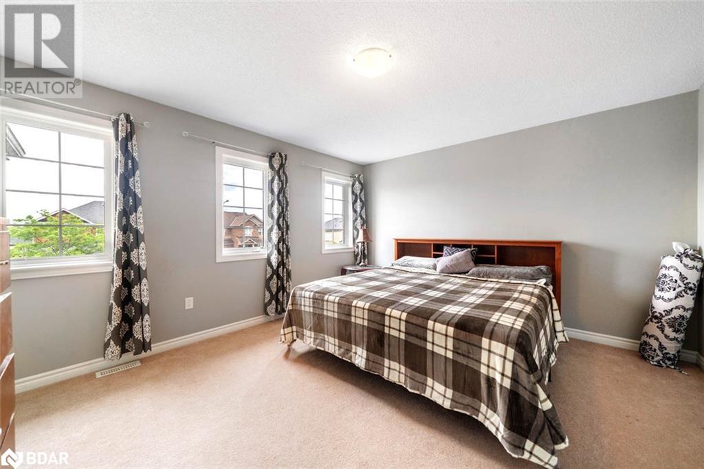 Photo 4 of 1426 Kellough Street, Innisfil ON
