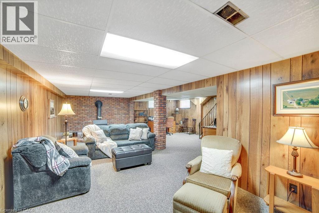 Photo 3 of 881 Kings Row, Dunnville ON