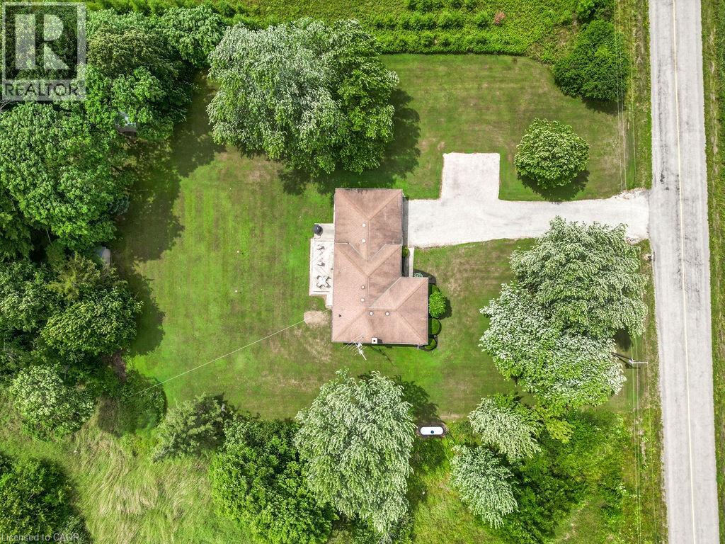 Photo 9 of 881 Kings Row, Dunnville ON