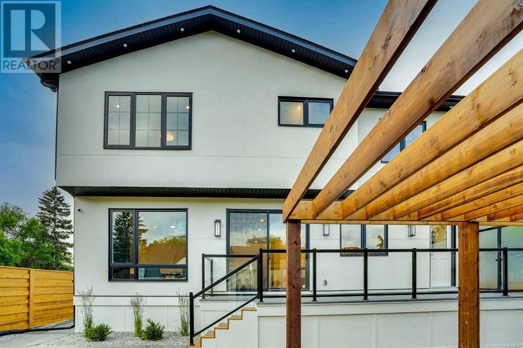 Single Family House for Sale in   Avenue SW North Glenmore Park Calgary 