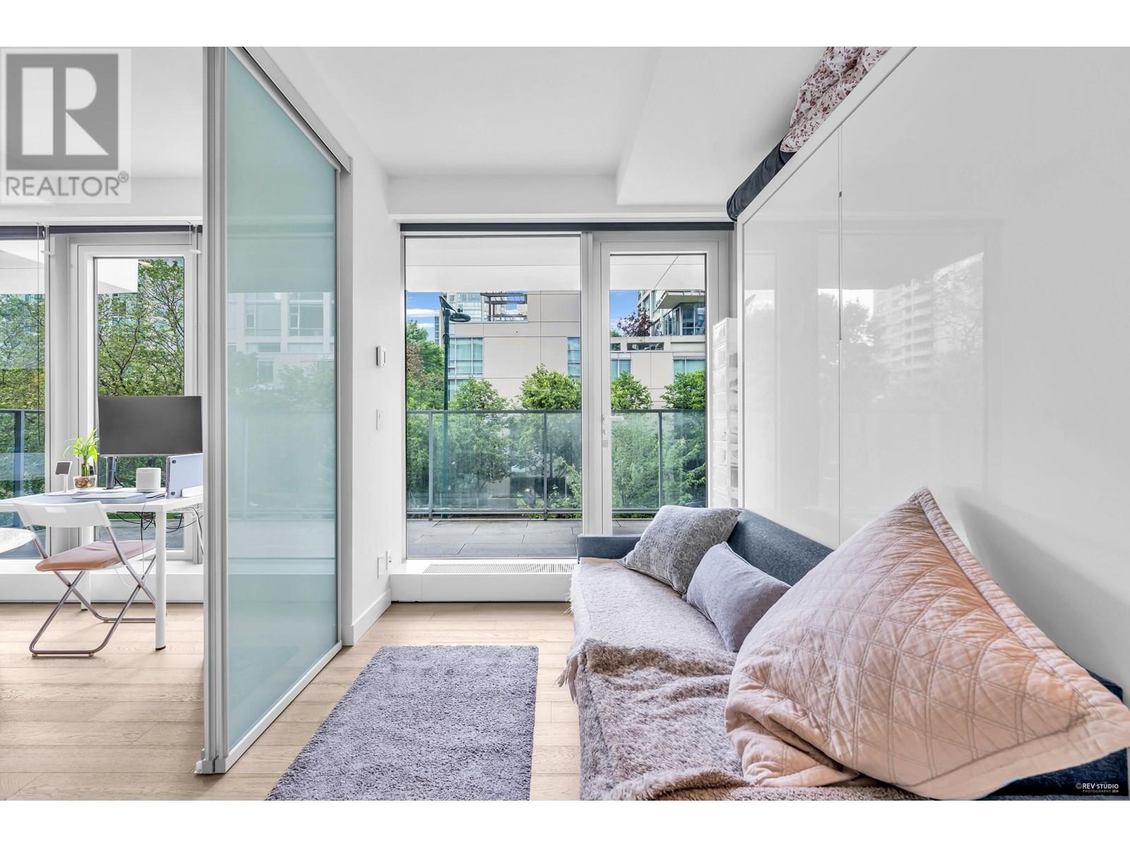 Photo 11 of 303 1480 Howe Street, Vancouver BC