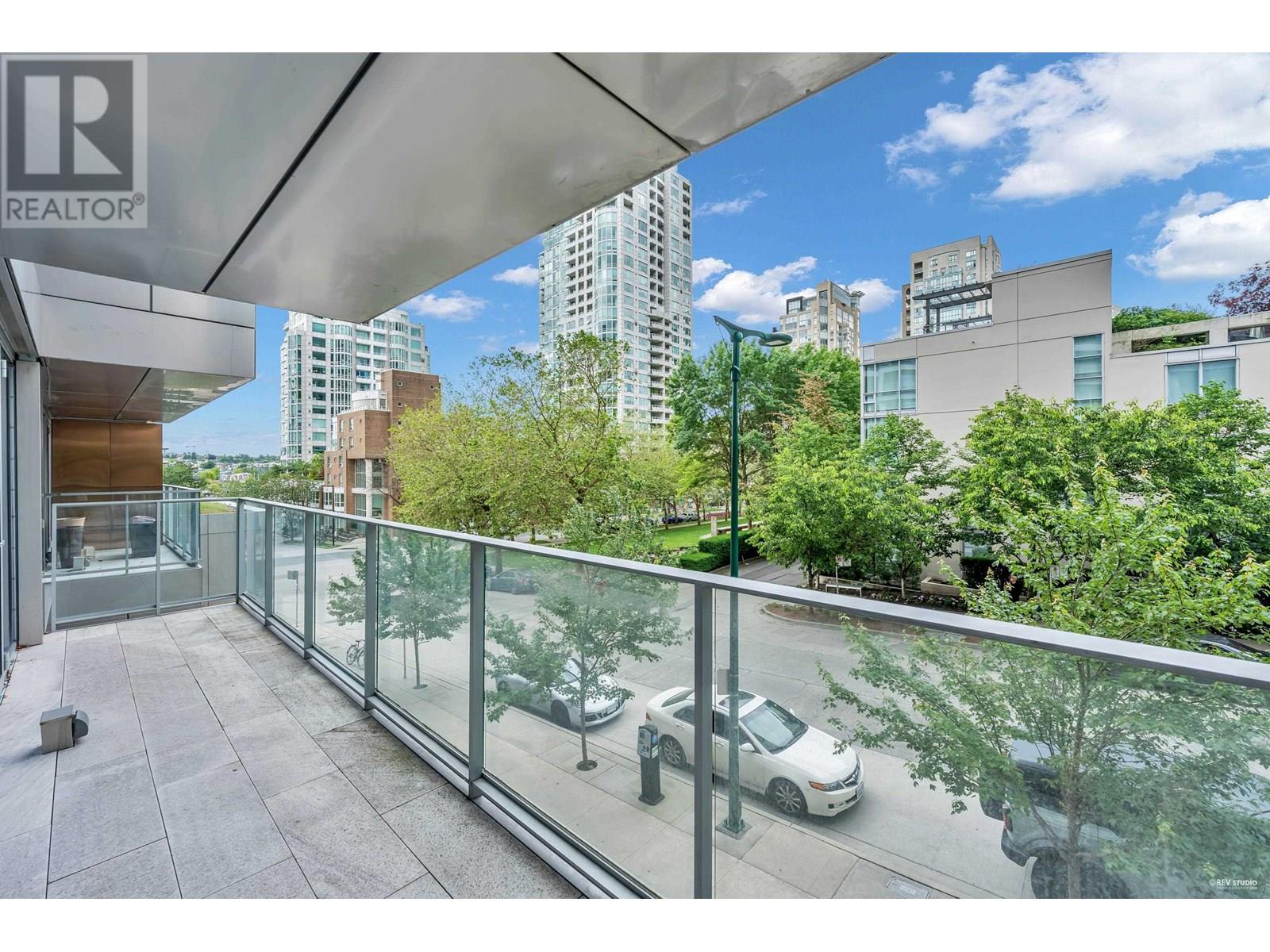 Photo 2 of 303 1480 Howe Street, Vancouver BC