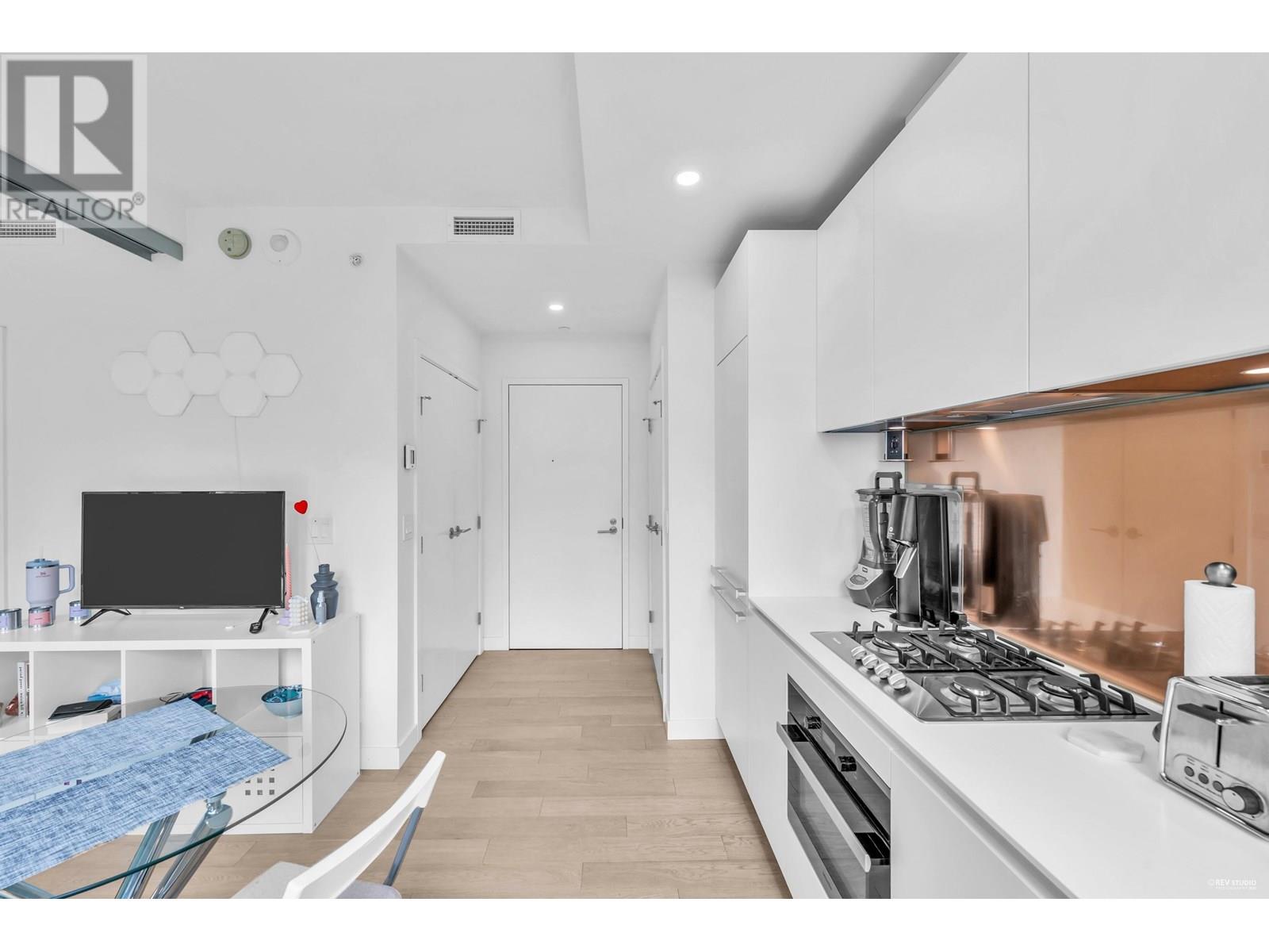 Photo 21 of 303 1480 Howe Street, Vancouver BC