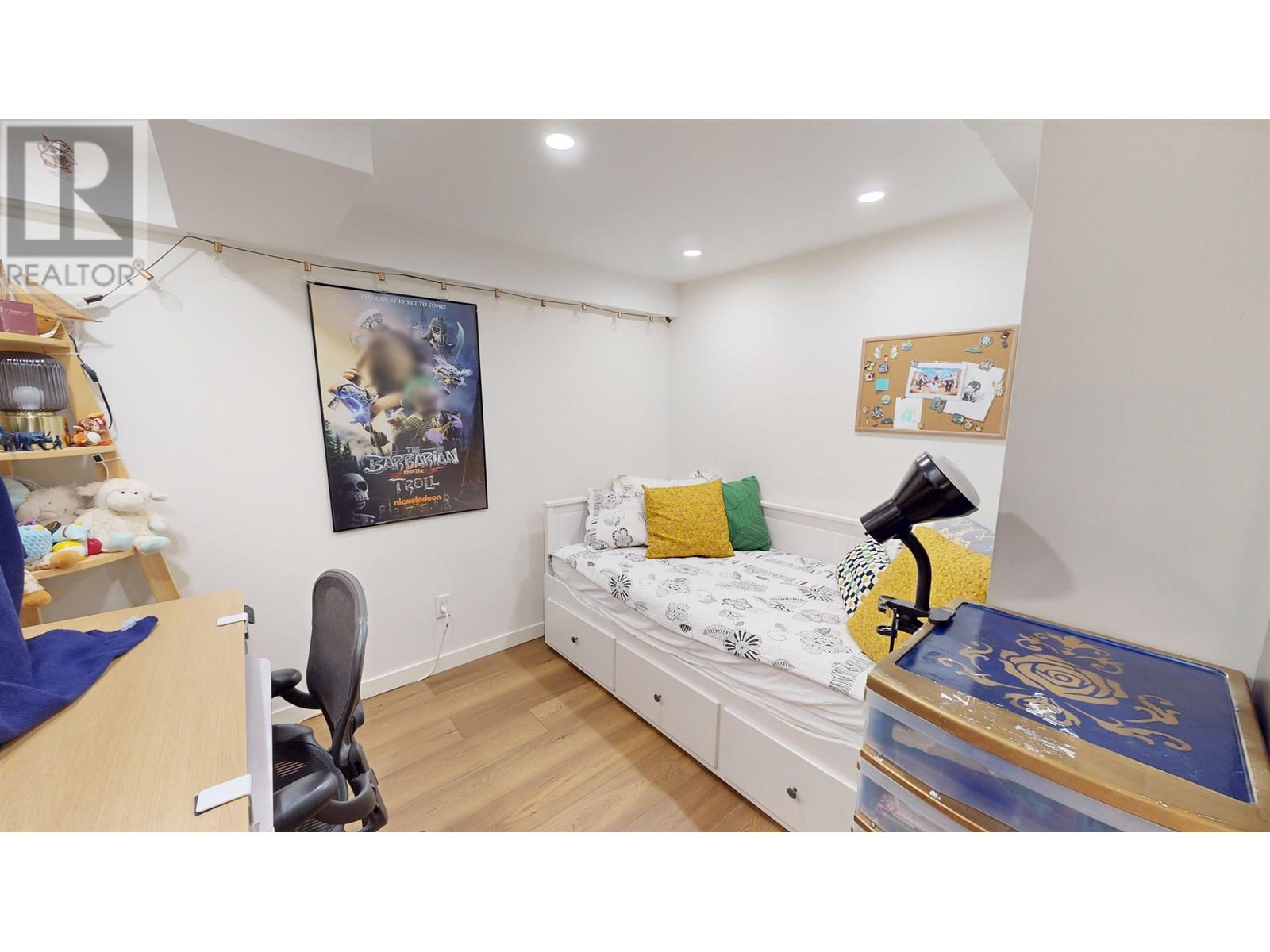 Photo 13 of 1606 E 15th Avenue, Vancouver BC