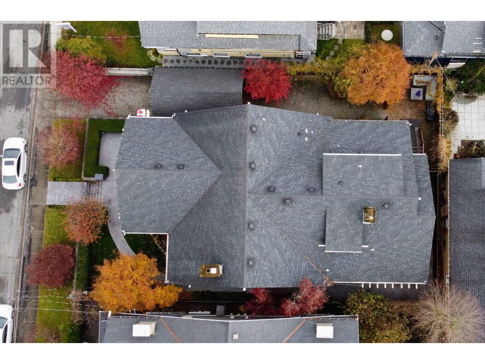 Photo 1 of 1606 E 15th Avenue, Vancouver BC
