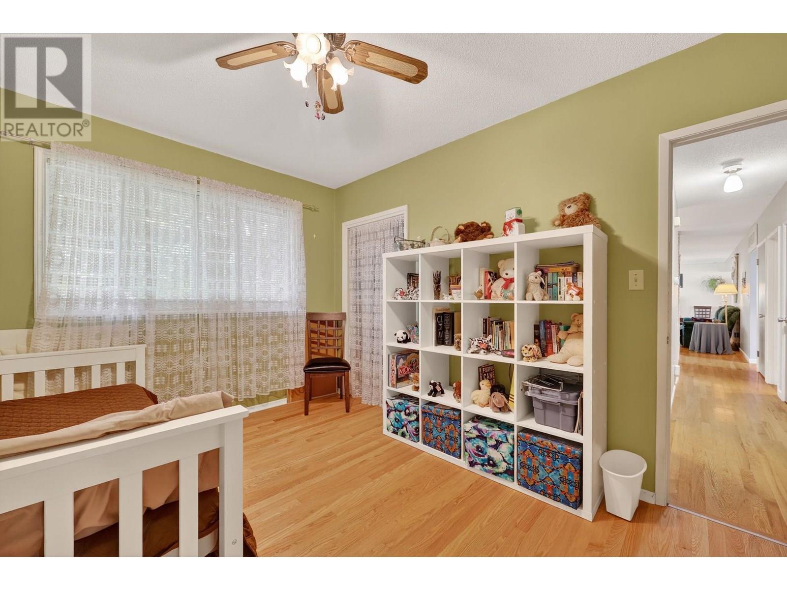 Photo 21 of 1498 Lombardy Square, Kelowna BC