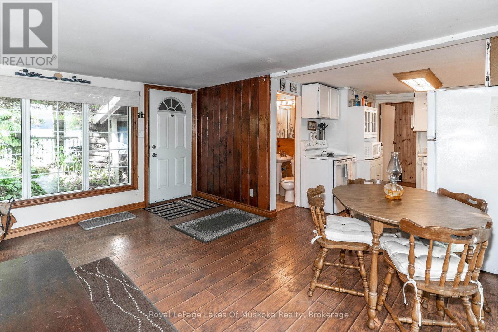 Photo 12 of 1024 1025 White Pines Road, Lake Of Bays ON