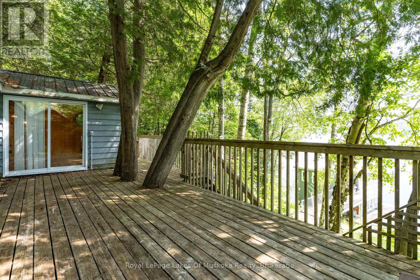 Photo 14 of 1024 1025 White Pines Road, Lake Of Bays ON
