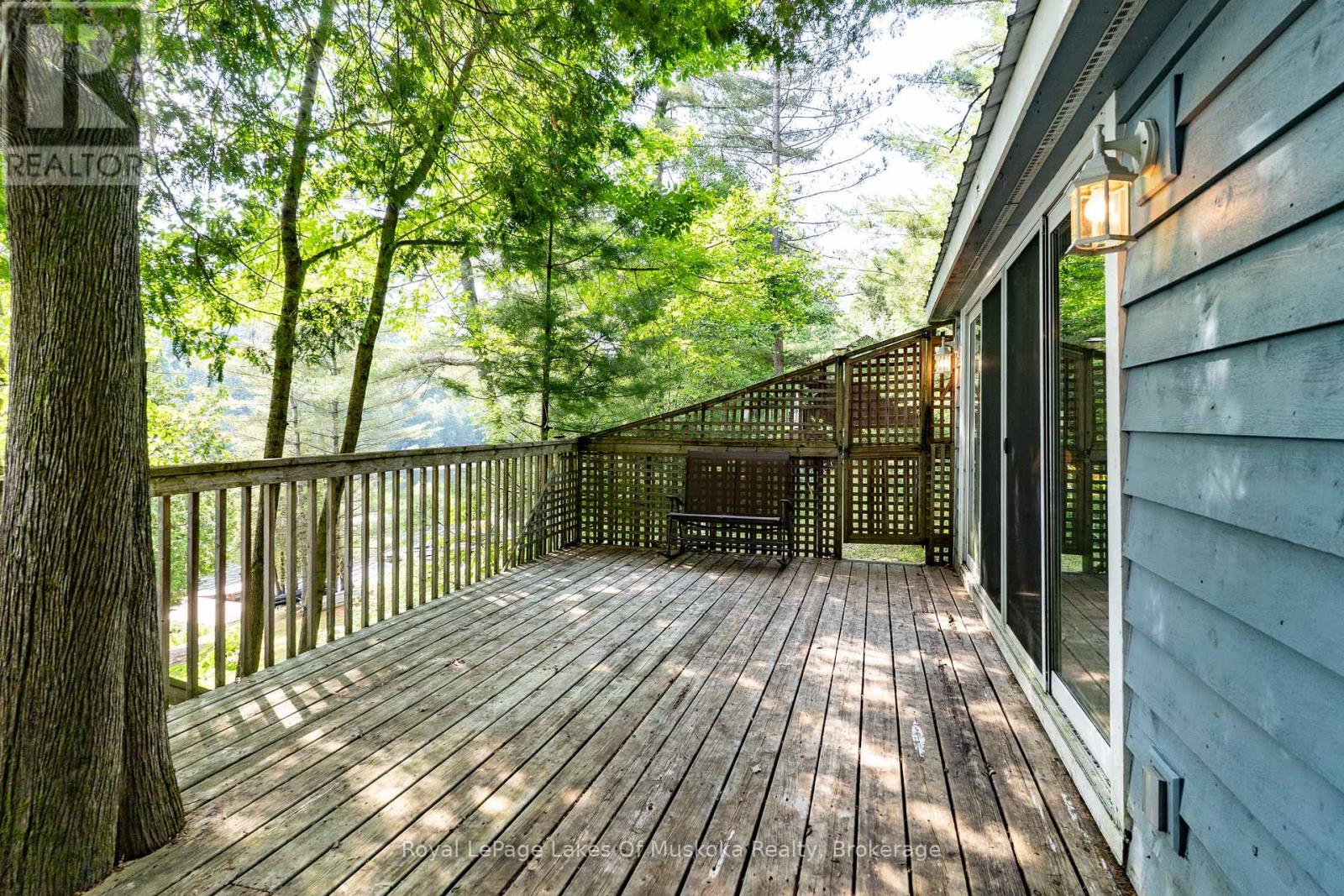 Photo 15 of 1024 1025 White Pines Road, Lake Of Bays ON