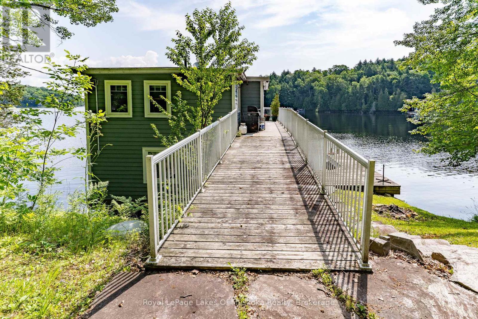 Photo 18 of 1024 1025 White Pines Road, Lake Of Bays ON