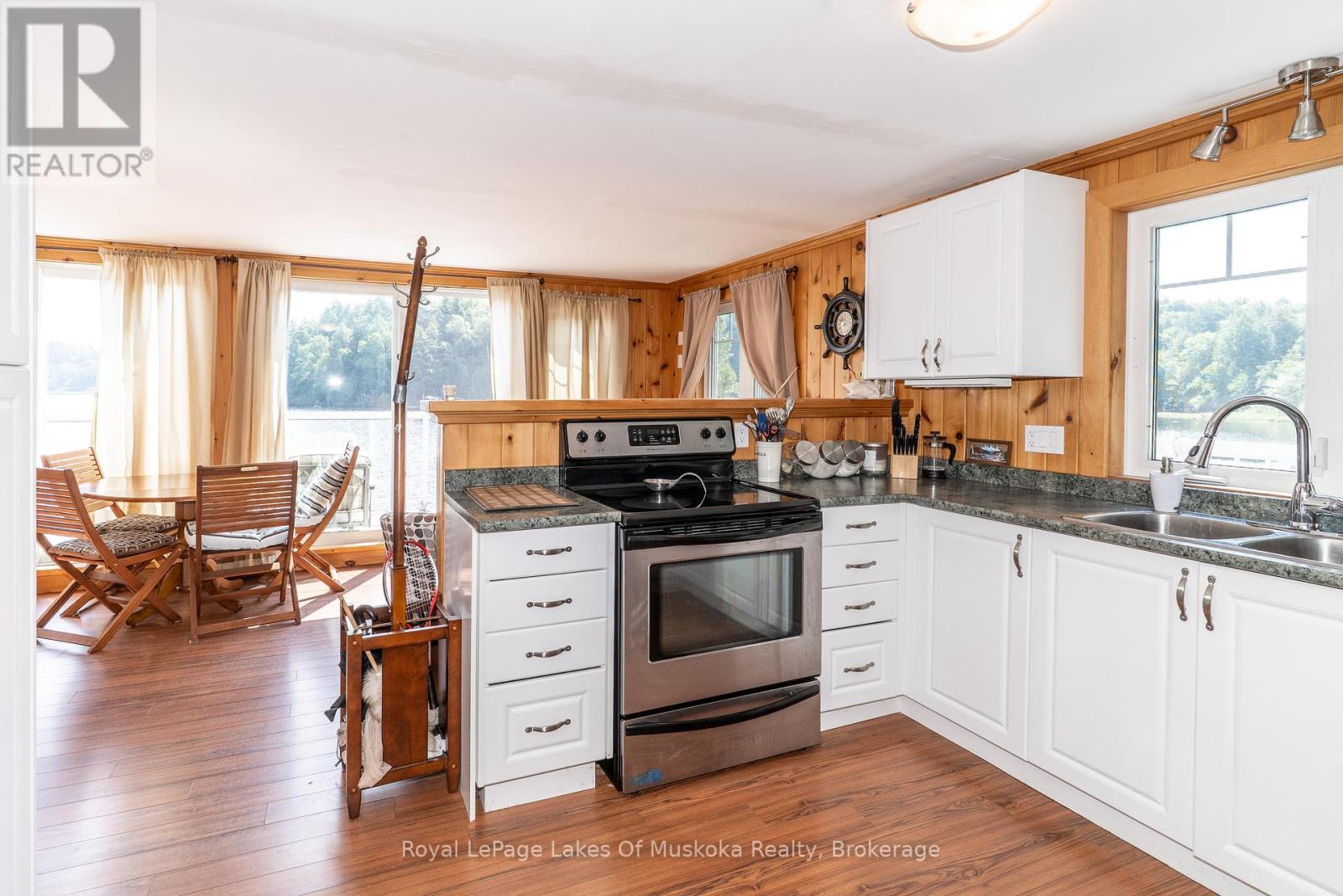 Photo 33 of 1024 1025 White Pines Road, Lake Of Bays ON