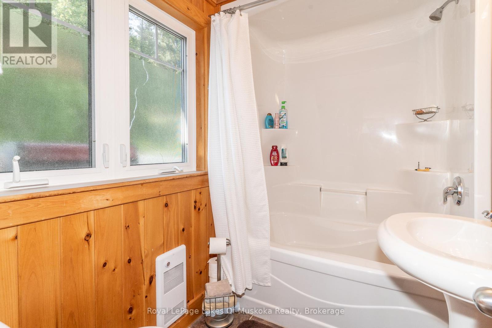 Photo 39 of 1024 1025 White Pines Road, Lake Of Bays ON