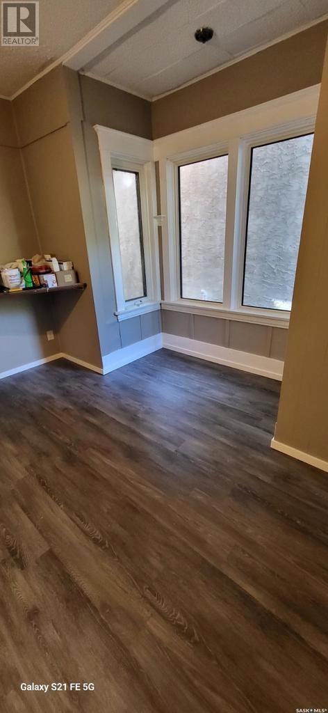 Photo 6 of 2346 Winnipeg Street, Regina SK