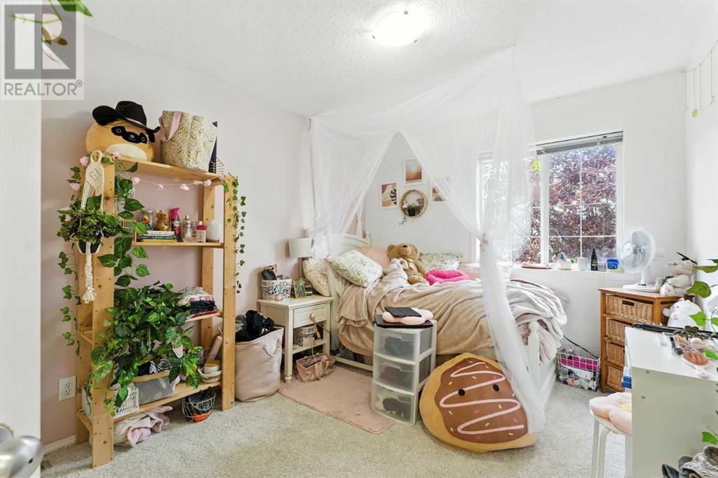 Single Family House for Sale in  Covemeadow Close NE Coventry Hills Calgary 