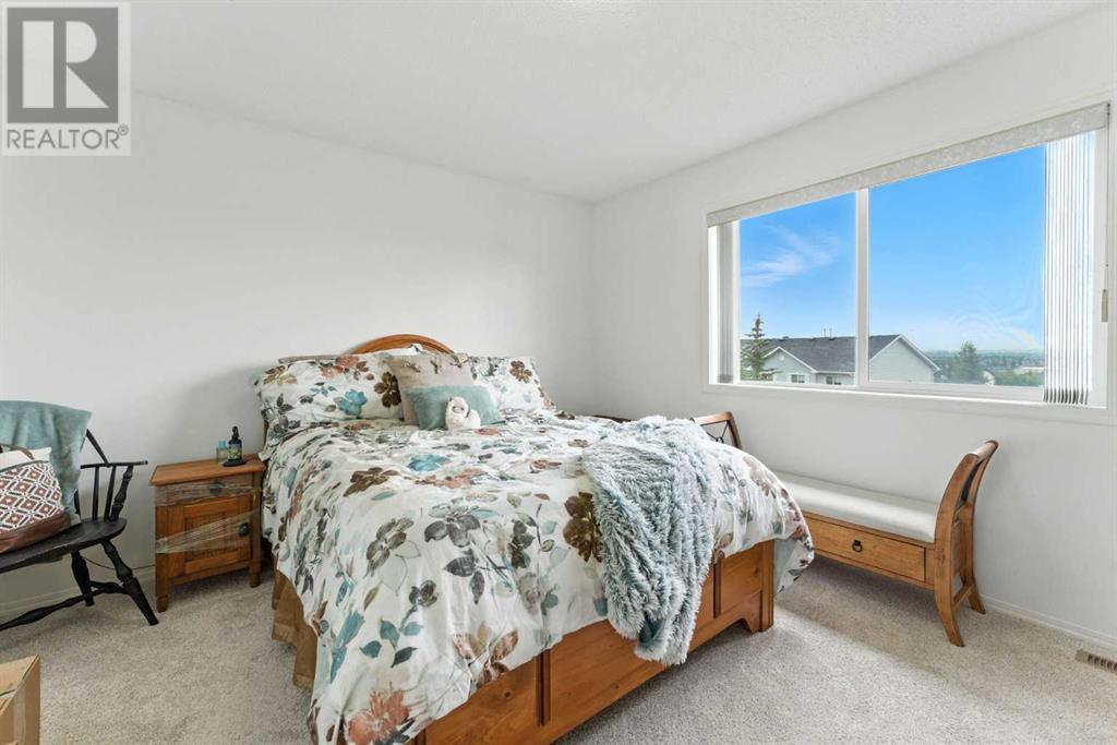 Single Family House for Sale in  Covemeadow Close NE Coventry Hills Calgary 