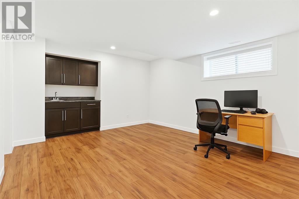 Single Family House for Sale in  Covemeadow Close NE Coventry Hills Calgary 