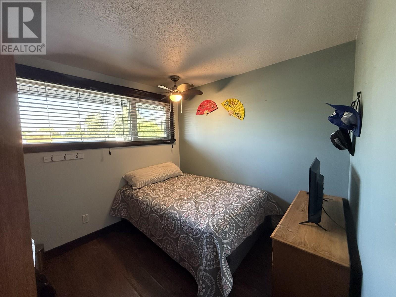Photo 10 of 9527 112 Avenue, Fort St John BC