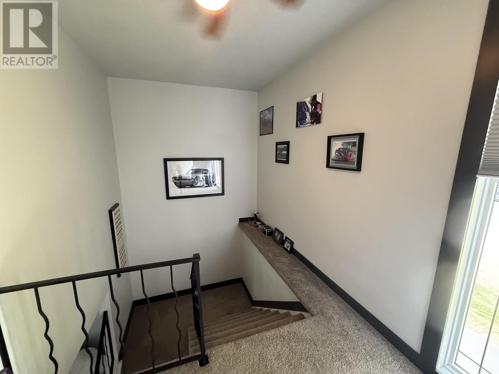 Photo 11 of 9527 112 Avenue, Fort St John BC