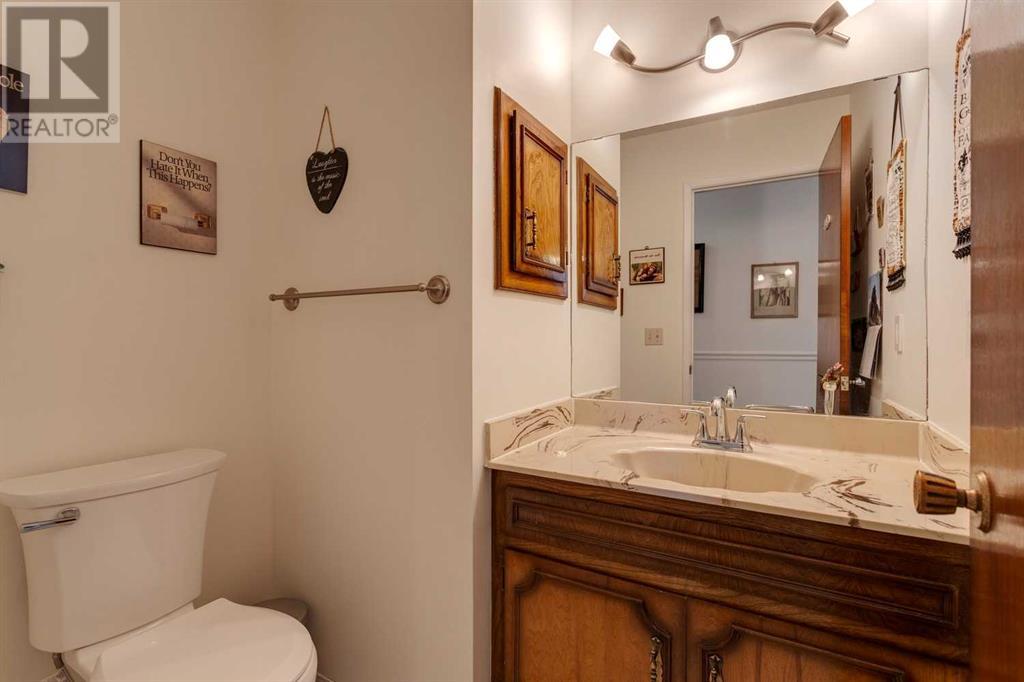 Single Family House 3 Level for Sale in  Silver Springs Road NW Silver Springs Calgary 