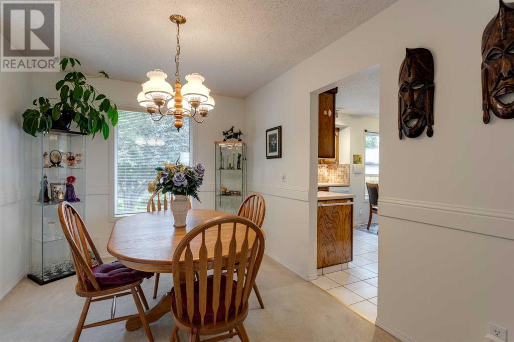 Single Family House 3 Level for Sale in  Silver Springs Road NW Silver Springs Calgary 