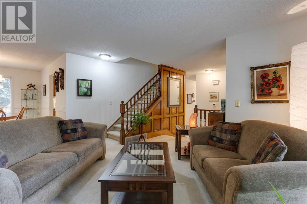 Single Family House 3 Level for Sale in  Silver Springs Road NW Silver Springs Calgary 