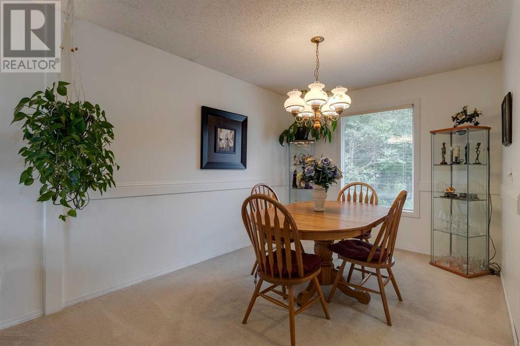 Single Family House 3 Level for Sale in  Silver Springs Road NW Silver Springs Calgary 