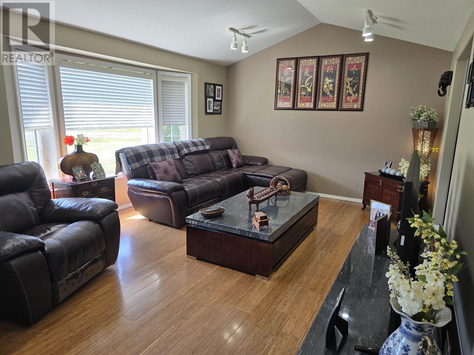 2802 OTTER ROAD, Quesnel