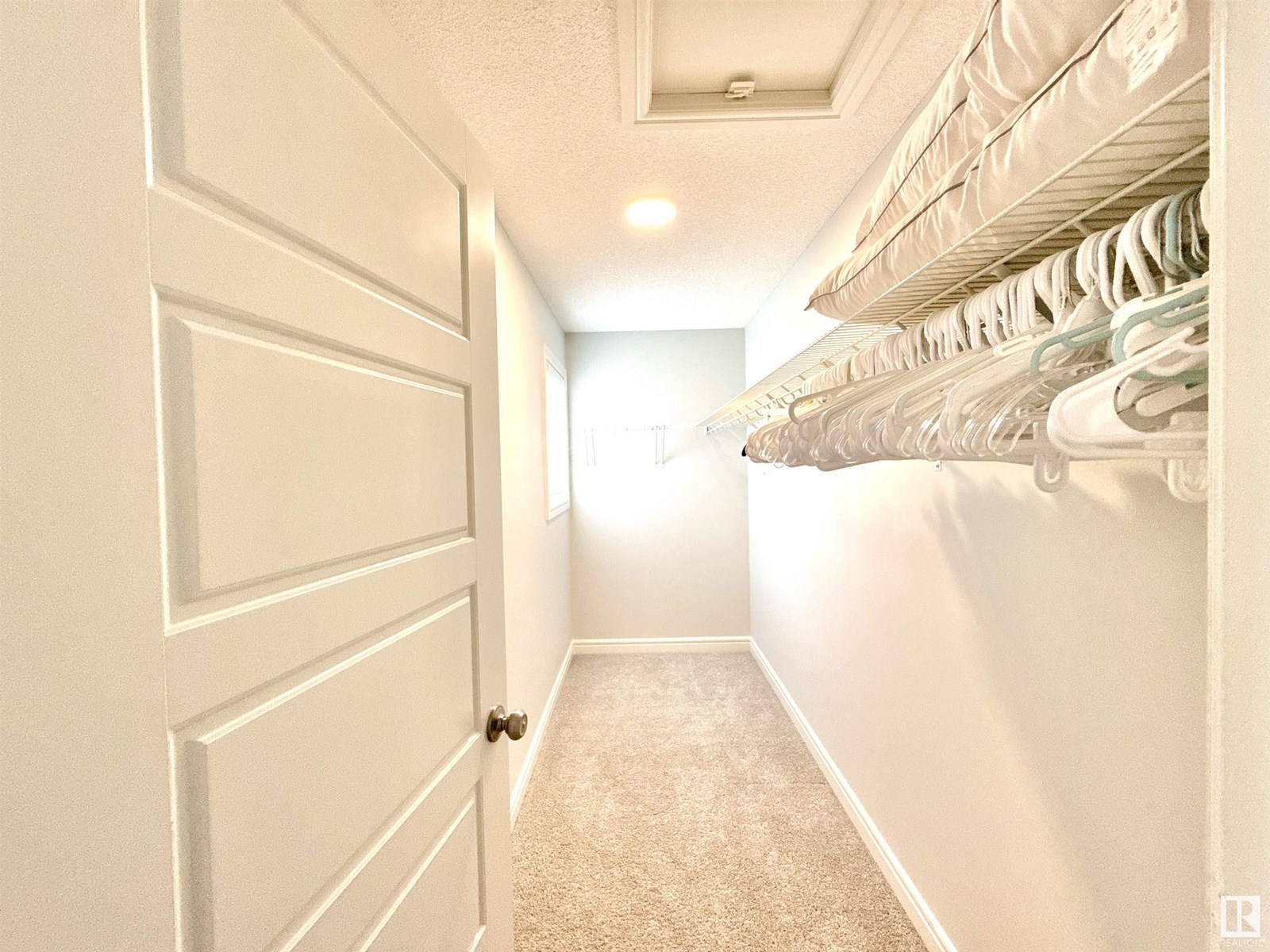 Photo 23 of 17520 49 St Nw, Edmonton AB