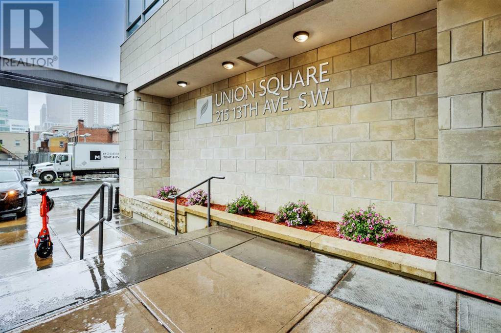 Photo 3 of 1307 215 13 Avenue Sw, Calgary AB