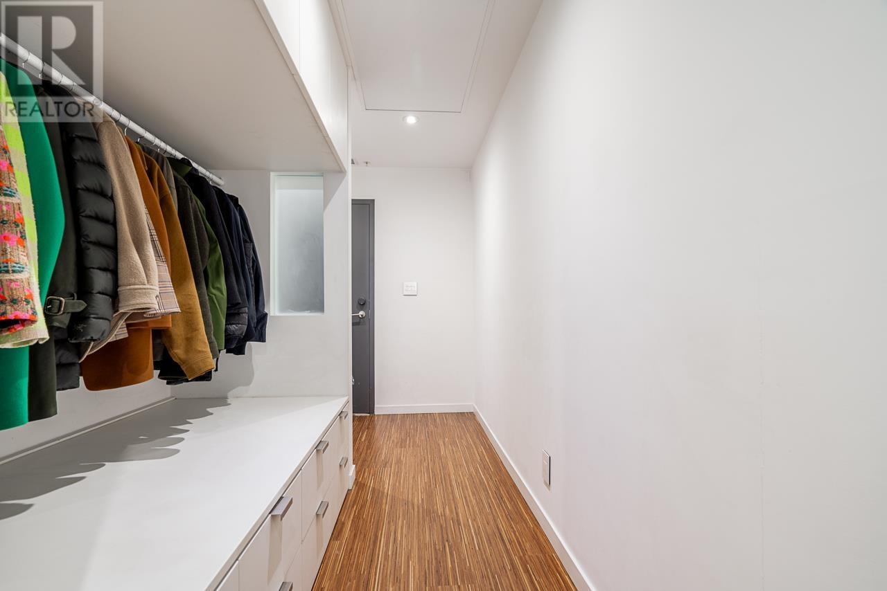 Photo 18 of 211 36 Water Street, Vancouver BC